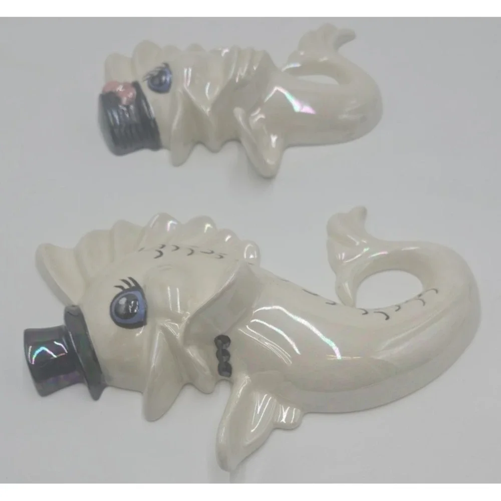 Arnels Vintage Anthropomorphic Fish Wall Plaques Retro Coastal Ceramic Pair‎